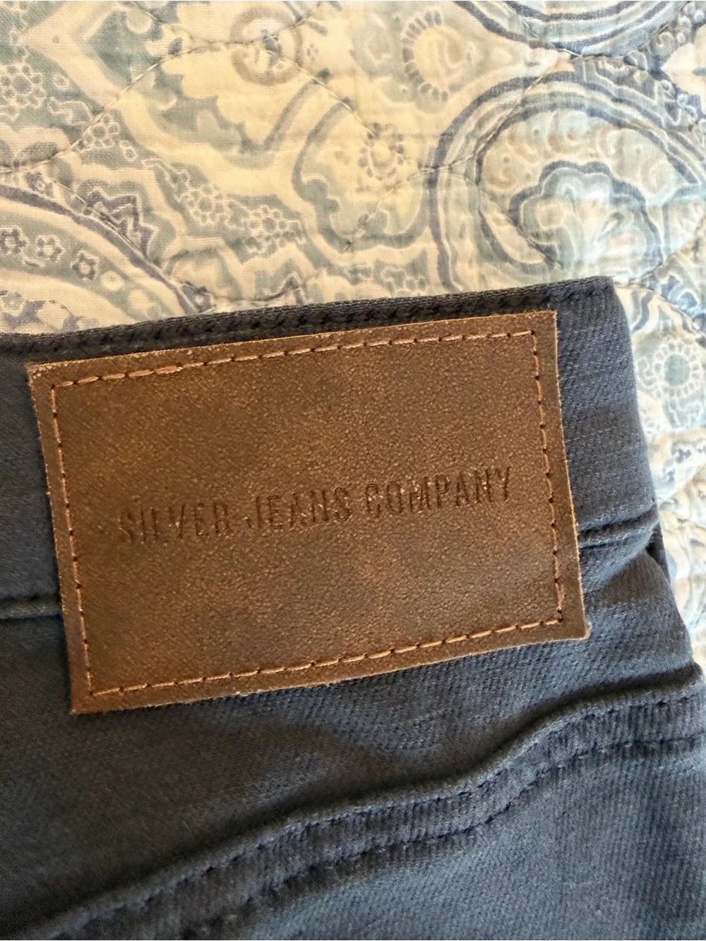 Silver Jeans Co Grayson Straight Leg 38x32 Gray Stretch Denim